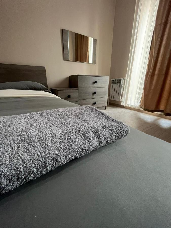 Appartement In Jerevan Buitenkant foto