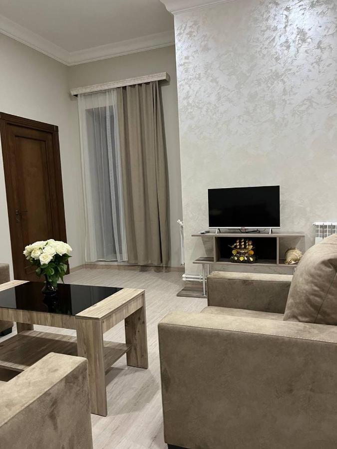 Appartement In Jerevan Buitenkant foto