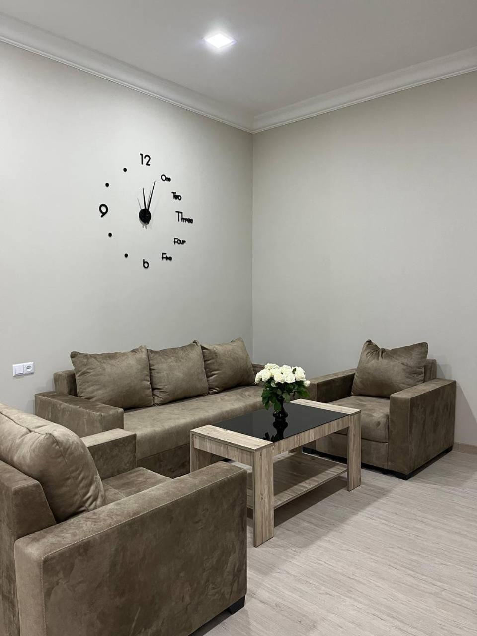 Appartement In Jerevan Buitenkant foto