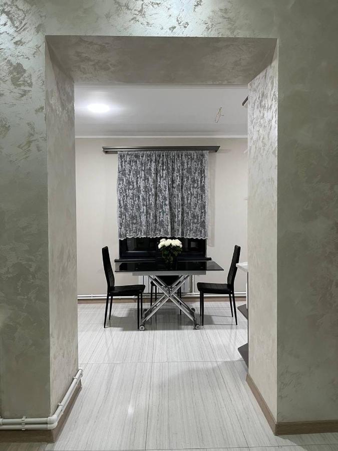 Appartement In Jerevan Buitenkant foto